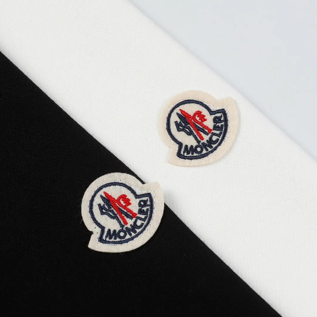 【2026】【MONCLER 公式旗艦店】モンクレール  丸首の衛衣 スウェットご好評に付き再入荷 240902
