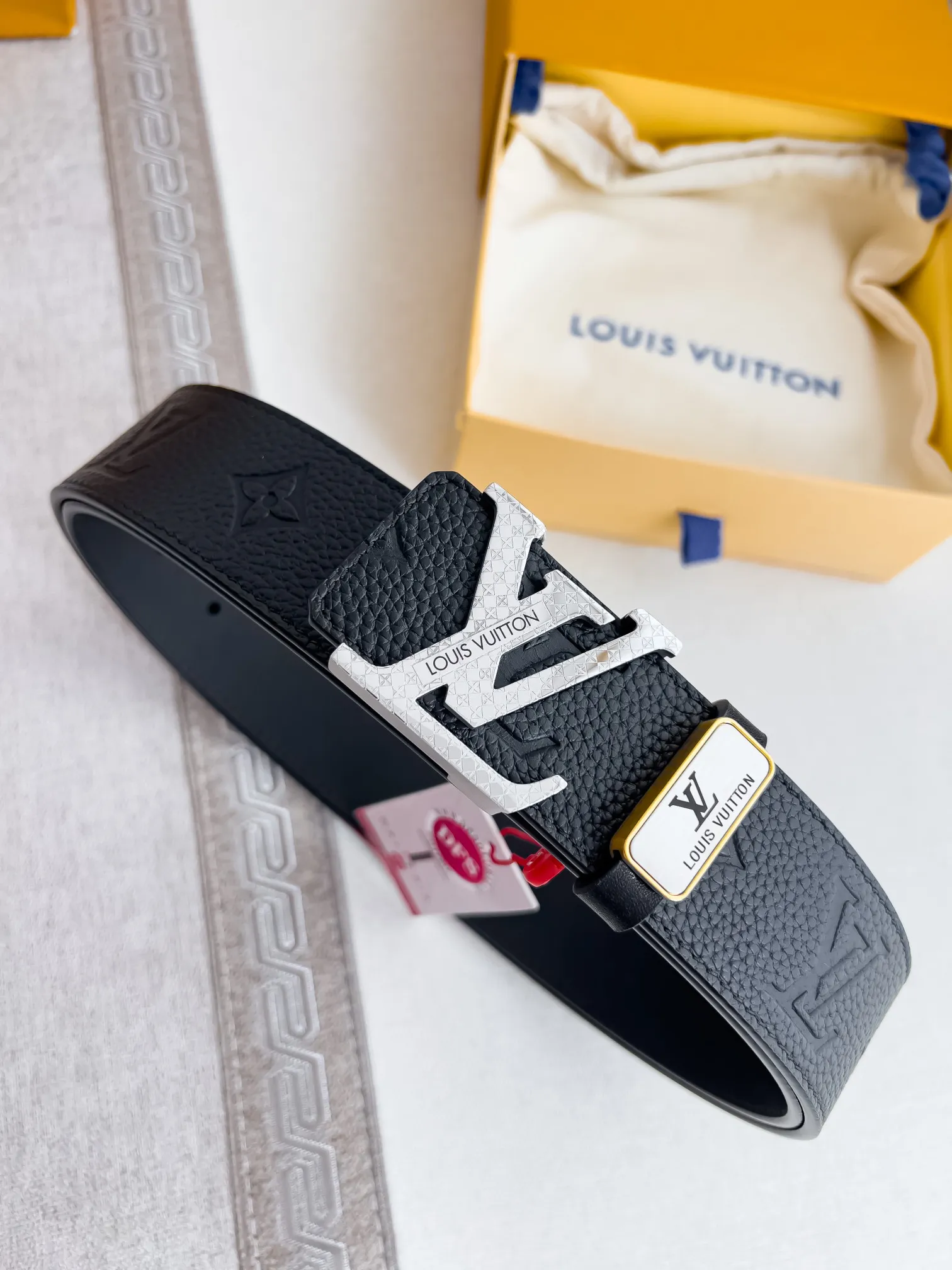 【2026】LV【LOUIS VUITTON】(ルイヴィトン) 3.8cmベルト メンズ  240903