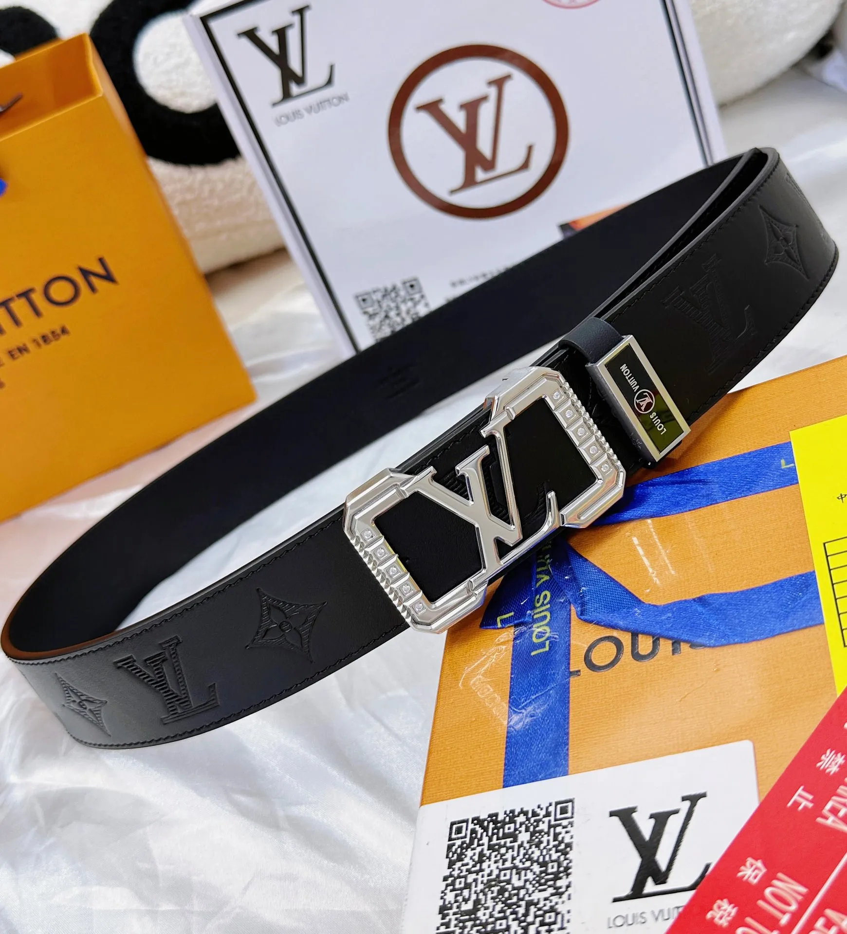 【2026】LV【LOUIS VUITTON】(ルイヴィトン) 3.8cmベルト メンズ  240903