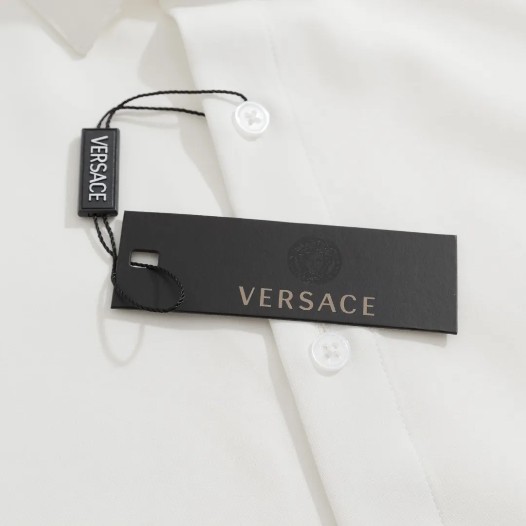 【2026】【VERSACE 公式旗艦店】ヴェルサーチ  シャツ  ご好評に付き再入荷  240831