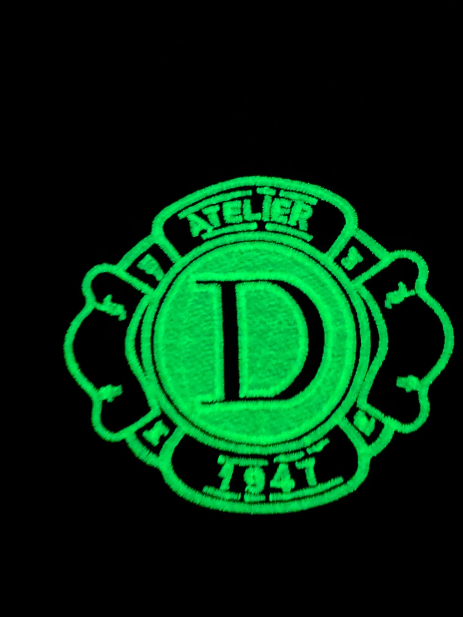 【2026】【DIOR  公式旗艦店】ディオール  シャツ  ご好評に付き再入荷 240831