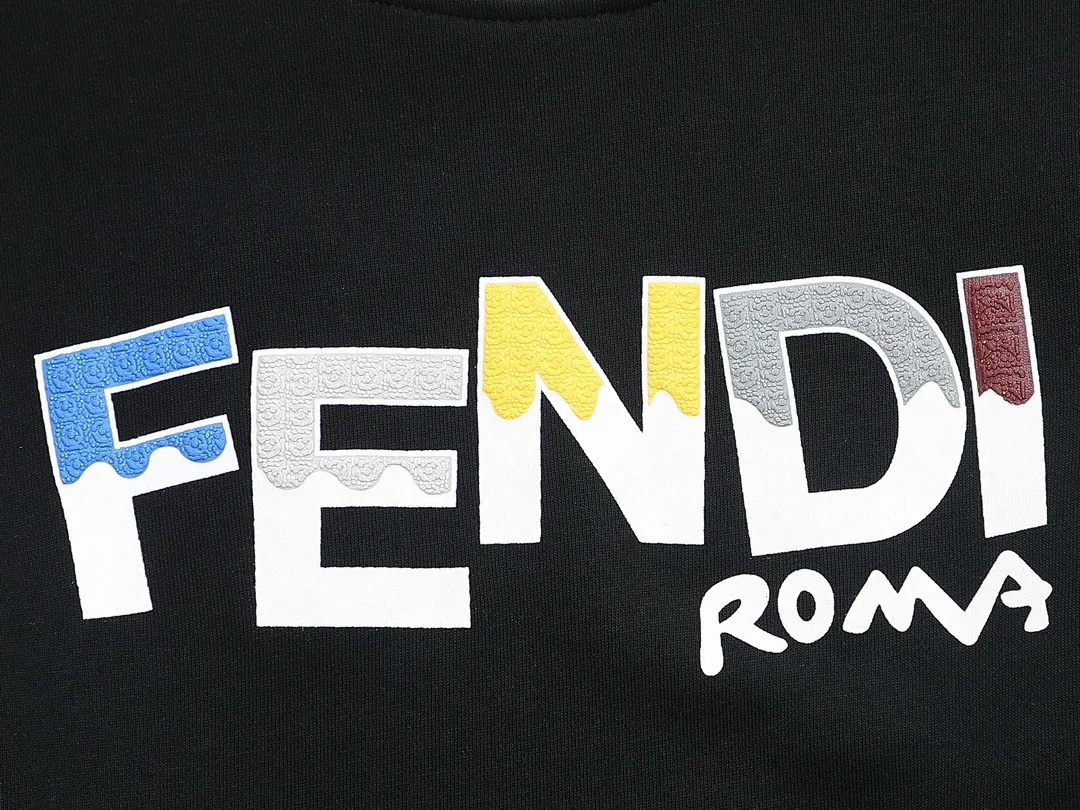 【2026】【FENDI  公式旗艦店】フェンディ  丸首の衛衣 スウェット ご好評に付き再入荷240829