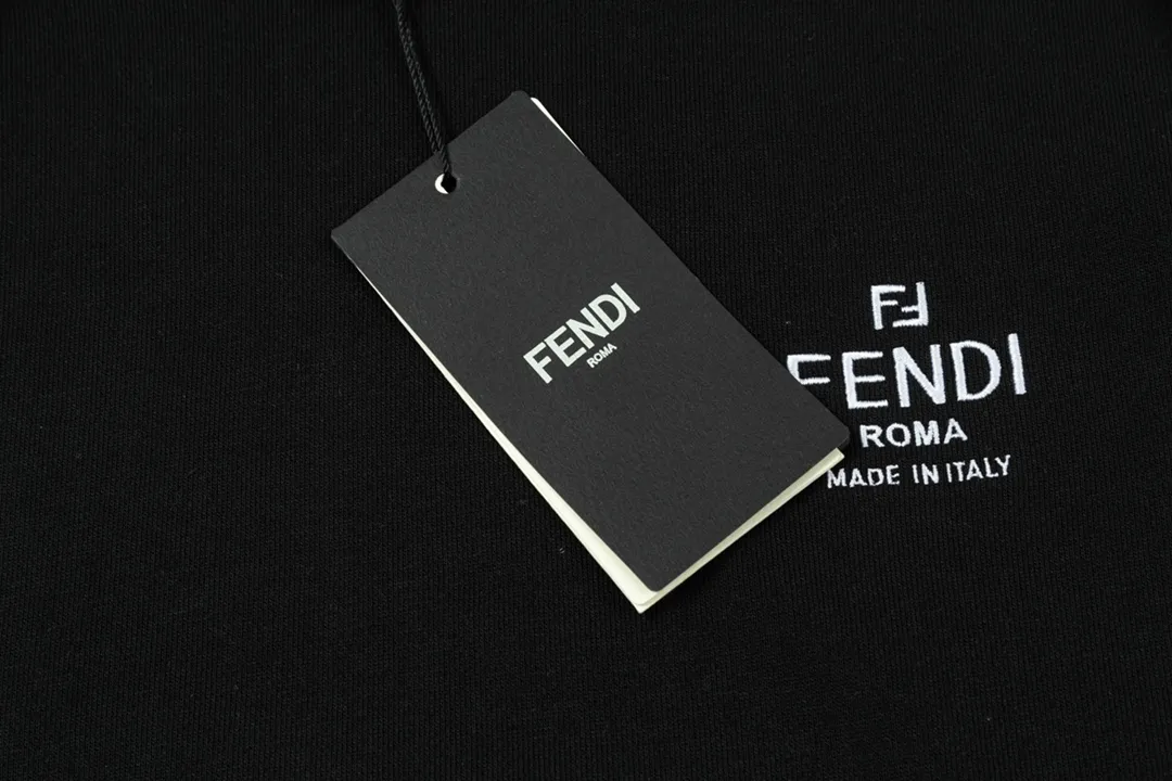 【2026】【FENDI  公式旗艦店】フェンディパーカー スウェット ご好評に付き再入荷 240830