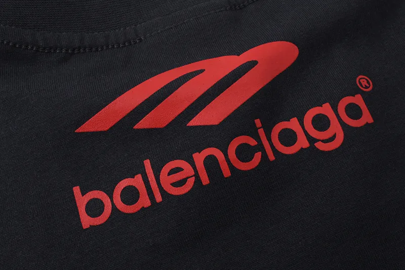 【2026】【BALENCIAGA 公式旗艦店】バレンシアガ  丸首の衛衣 スウェットご好評に付き再入荷 240829