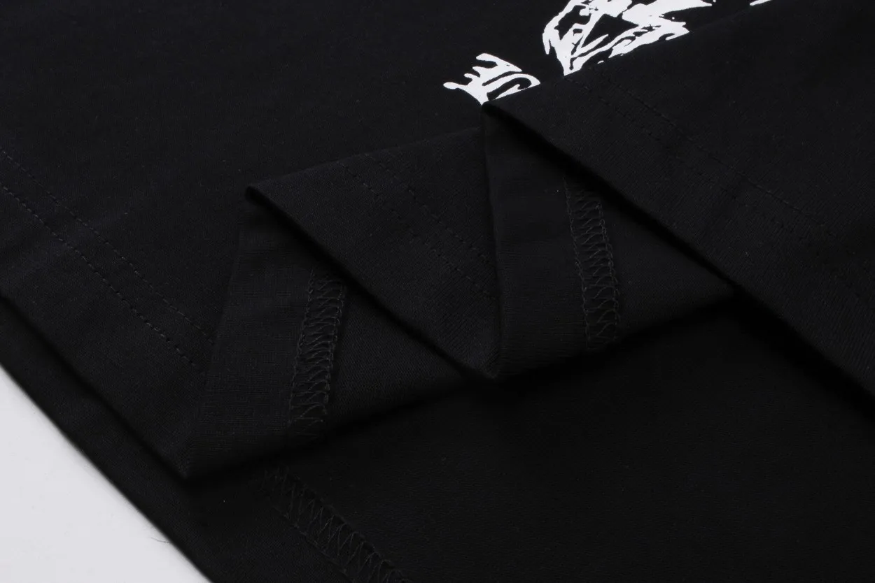 【2026】【BALENCIAGA 公式旗艦店】バレンシアガ  丸首の衛衣 スウェットご好評に付き再入荷 240829
