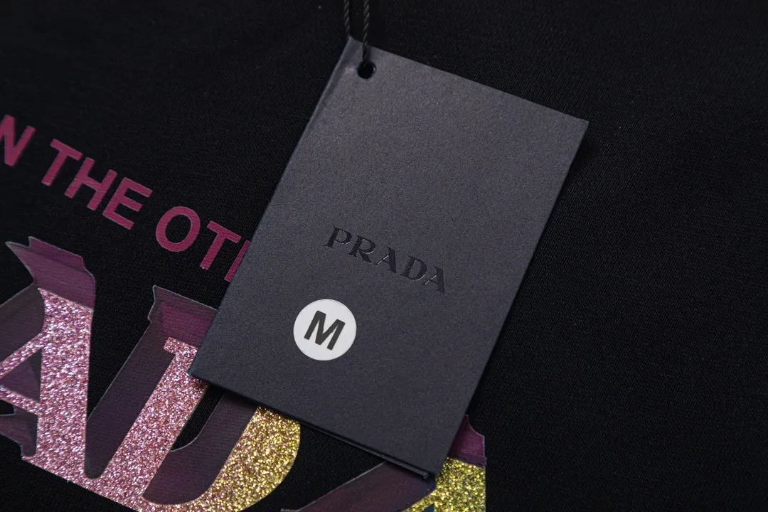 【2026】【PRADA 公式旗艦店】プラダ  丸首の衛衣 スウェットご好評に付き再入荷 240828