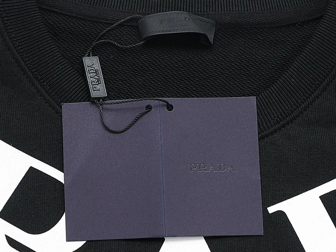 【2026】【PRADA 公式旗艦店】プラダ  丸首の衛衣 スウェットご好評に付き再入荷 240828