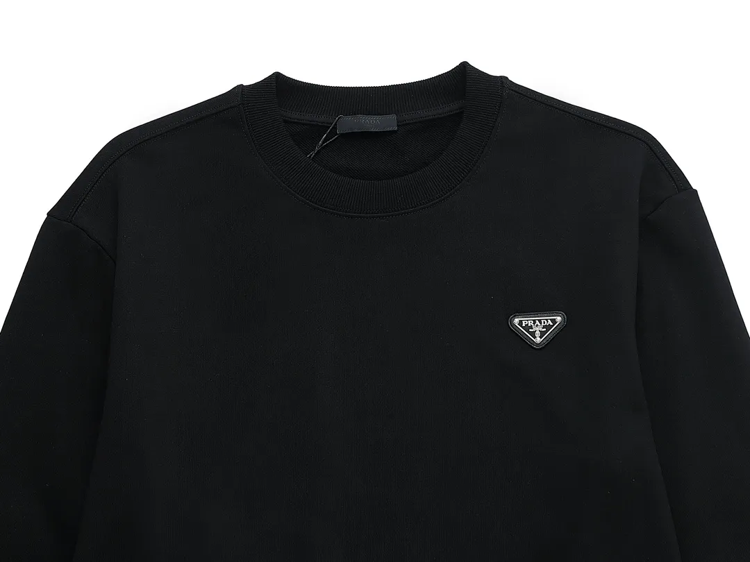 【2026】【PRADA 公式旗艦店】プラダ  丸首の衛衣 スウェットご好評に付き再入荷 240828