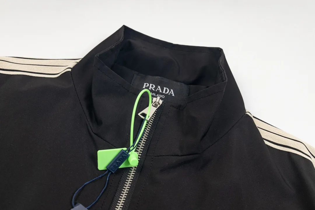 【2026】【PRADA  公式旗艦店】プラダ  ジャケット着 好評に付き再入荷 240828
