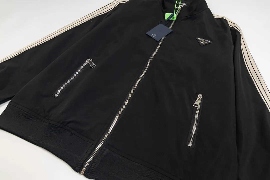 【2026】【PRADA  公式旗艦店】プラダ  ジャケット着 好評に付き再入荷 240828