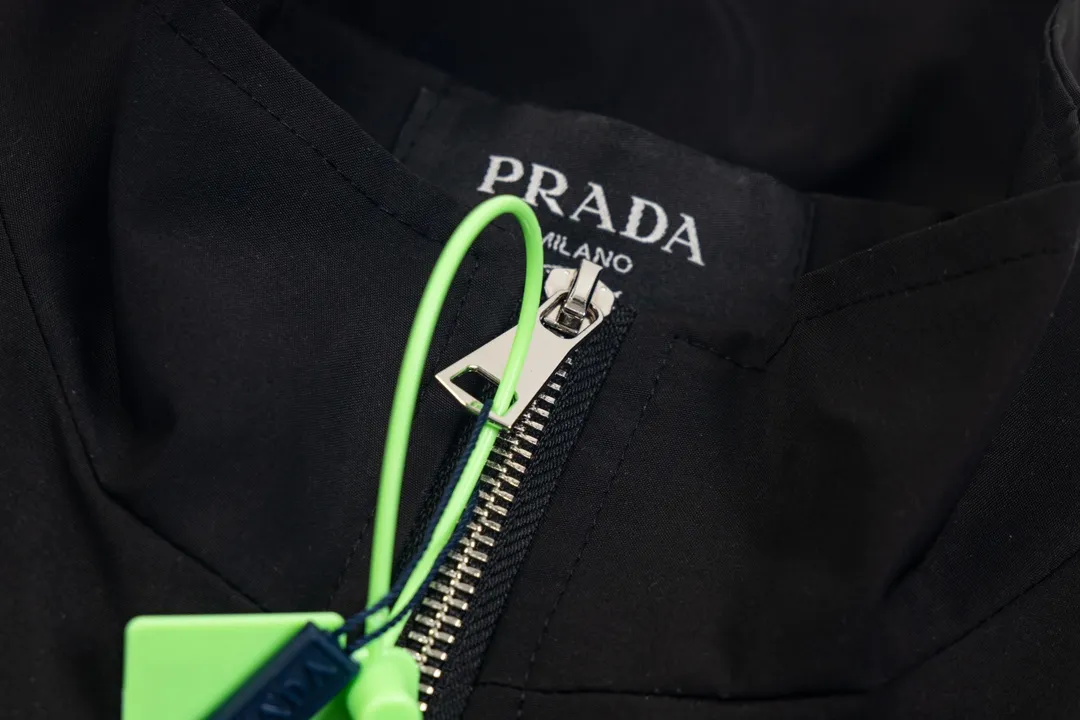 【2026】【PRADA  公式旗艦店】プラダ  ジャケット着 好評に付き再入荷 240828