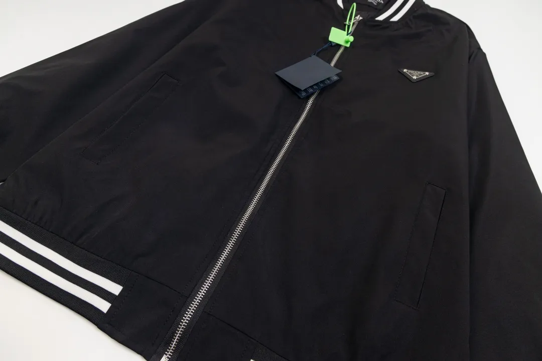 【2026】【PRADA  公式旗艦店】プラダ  ジャケット着 好評に付き再入荷 240828