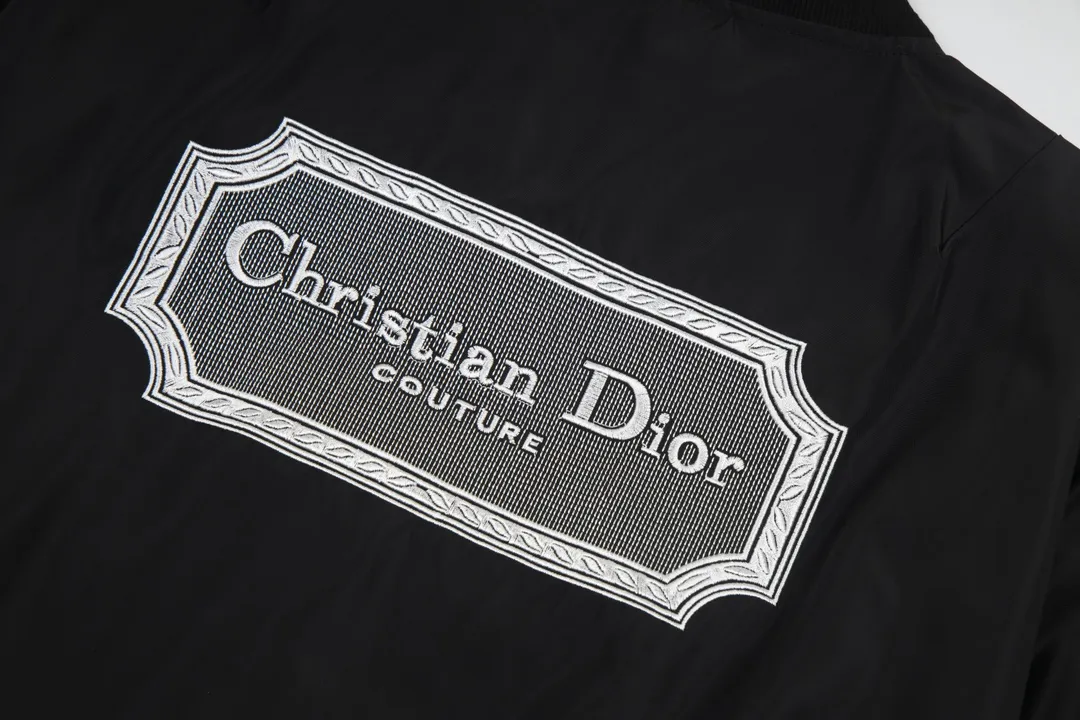 【2026】【DIOR  公式旗艦店】 ディオール  ジャケット着 好評に付き再入荷 240827