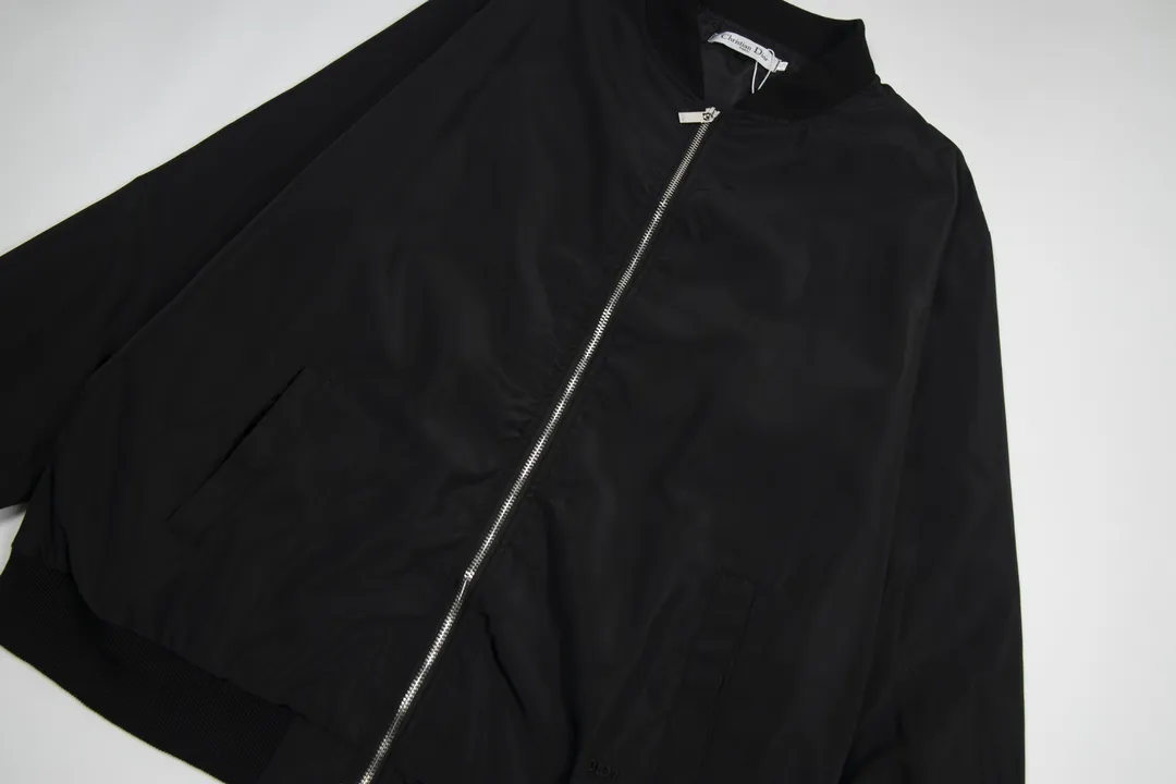 【2026】【DIOR  公式旗艦店】 ディオール  ジャケット着 好評に付き再入荷 240827