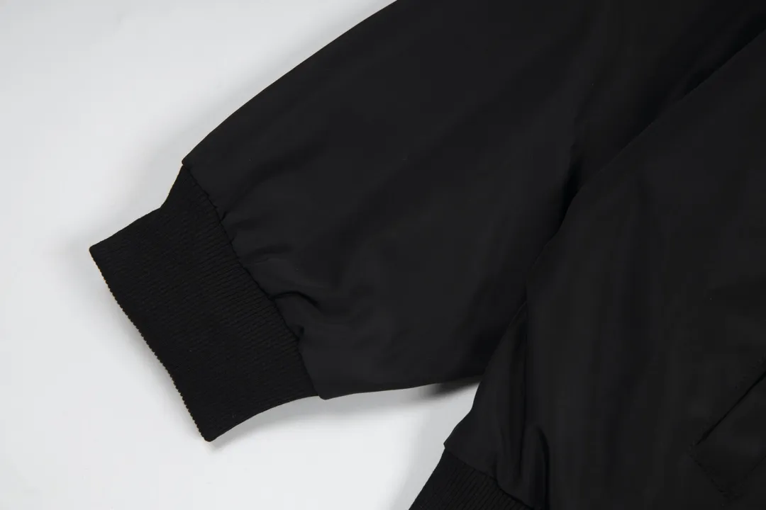 【2026】【DIOR  公式旗艦店】 ディオール  ジャケット着 好評に付き再入荷 240827