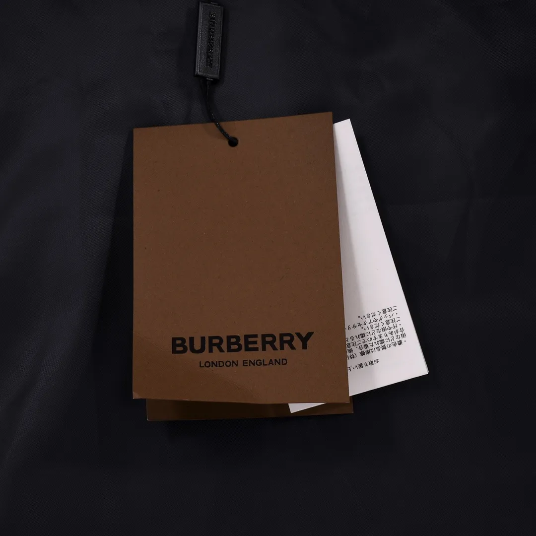 【2026】【BURBERRY 公式旗艦店】バーバリー  ジャケット着 好評に付き再入荷 240827