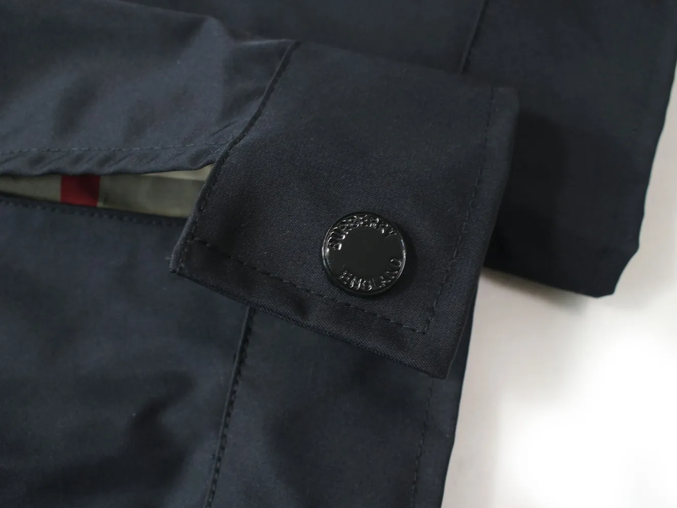 【2026】【BURBERRY  公式旗艦店】バーバリー  ジャケット着 好評に付き再入荷 240827