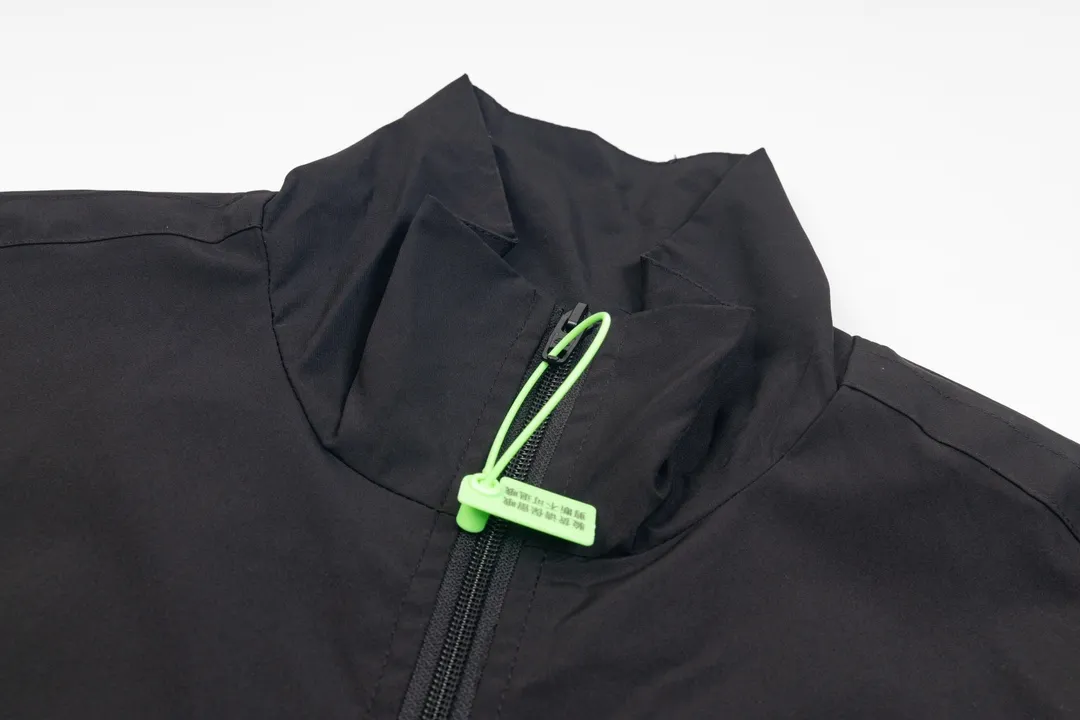 【2026】【BALENCIAGA 公式旗艦店】 バレンシアガ  ジャケット着 好評に付き再入荷 240827