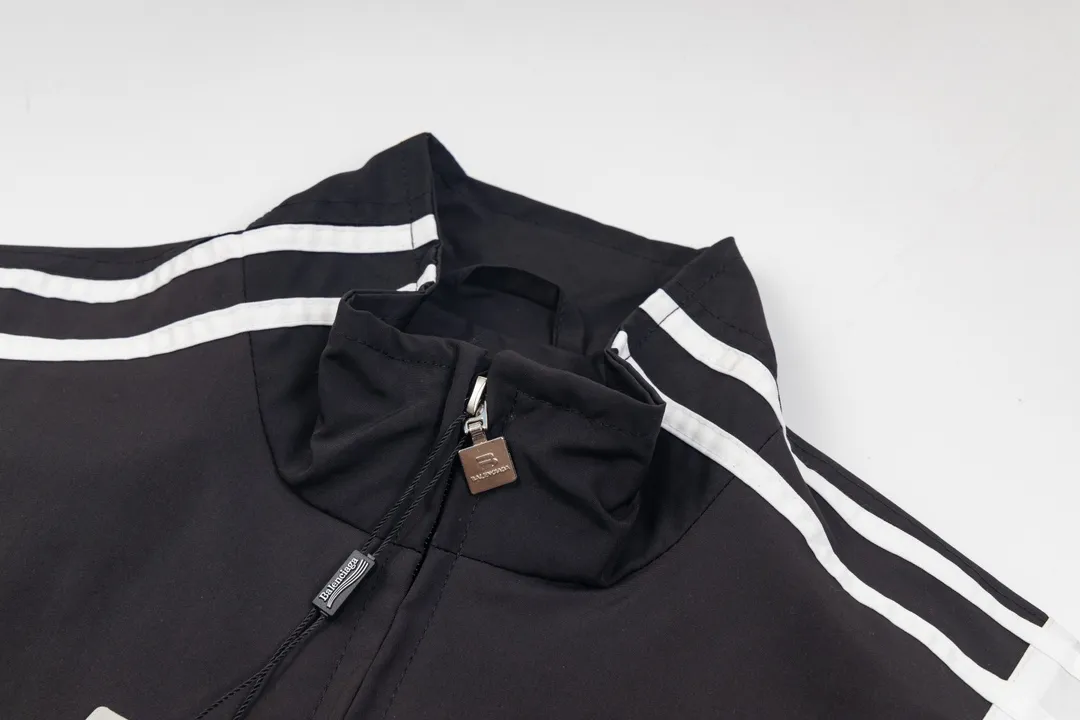 【2026】【BALENCIAGA 公式旗艦店】 バレンシアガ  ジャケット着 好評に付き再入荷 240827