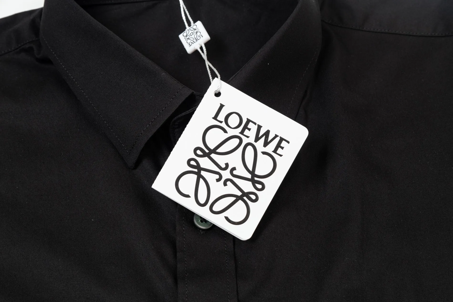 【2026】【LOEWE 公式旗艦店】ロエベ  シャツ  ご好評に付き再入荷 240816