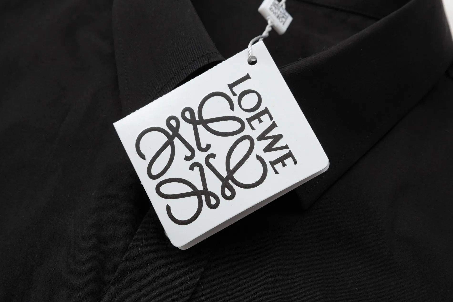 【2026】【LOEWE 公式旗艦店】ロエベ  シャツ  ご好評に付き再入荷 240816