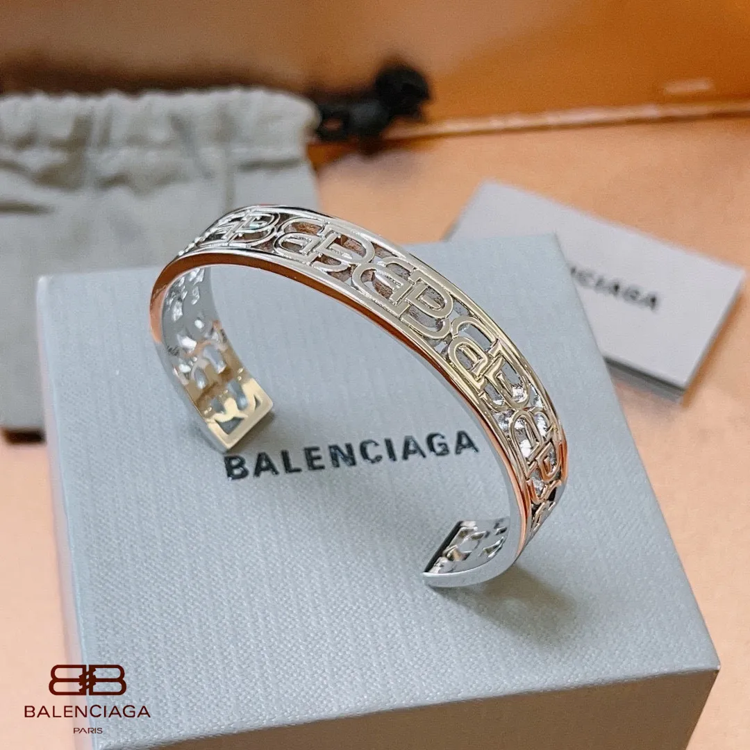 【2026】【BALENCIAGA】ブレスレット、ファッションシンプルなスタイル  240814