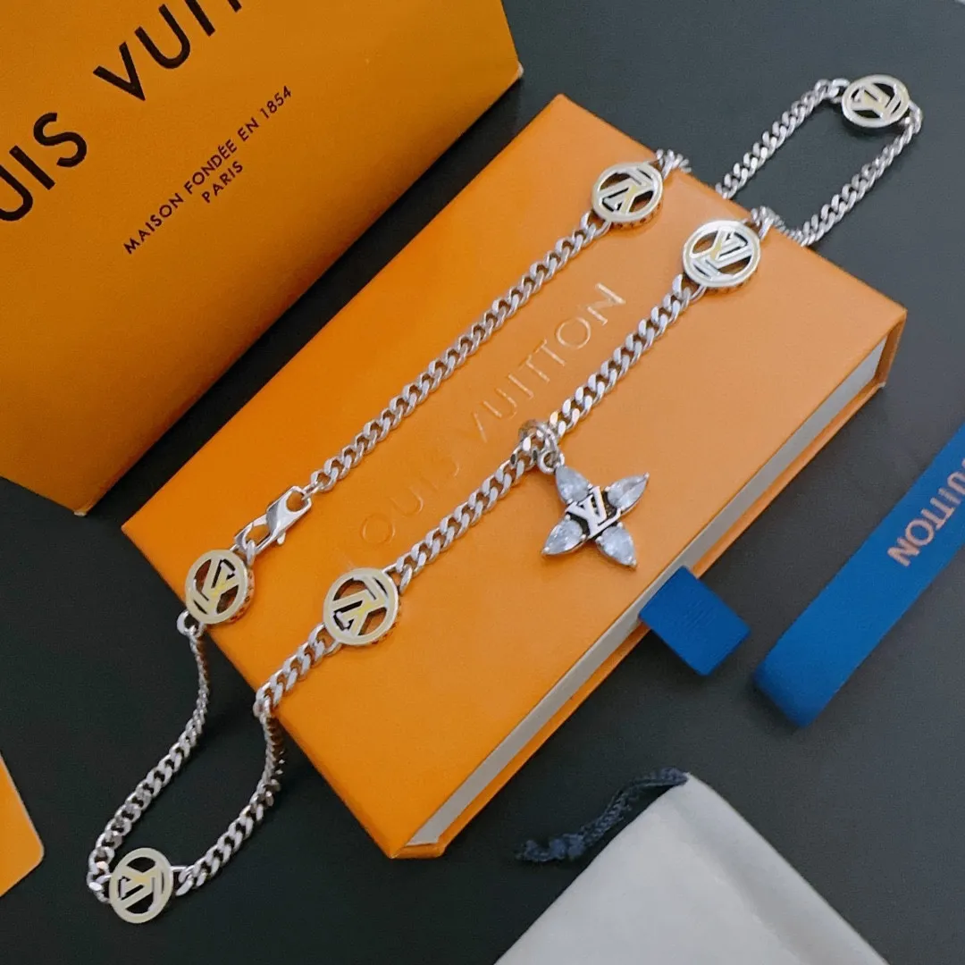 【2026】【LOUIS VUITTON】ネックレス、新しいネックレス万能シンプルファッションオーナメント 240813
