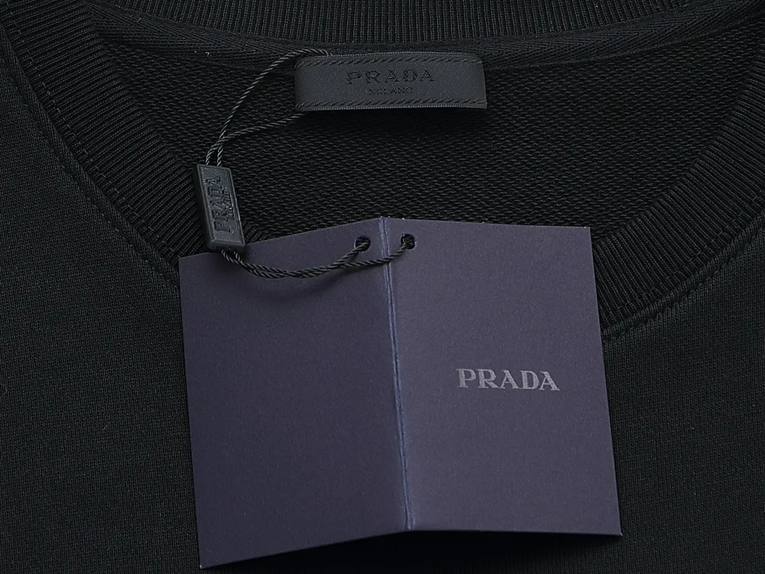 【2026】【PRADA 公式旗艦店】プラダ  丸首の衛衣 スウェットご好評に付き再入荷 240809