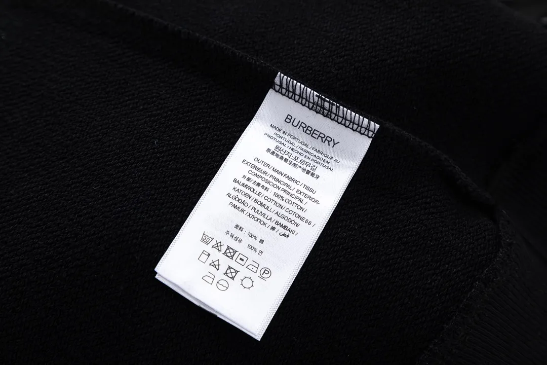 【2026】【BURBERRY  公式旗艦店】バーバリー パーカースウェットご好評に付き再入荷 240805