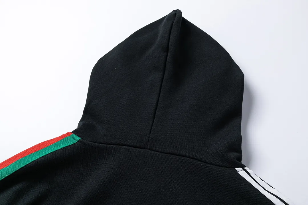 【2026】【GUCCI  公式旗艦店】グッチ  パーカー  スウェットご好評に付き再入荷 240805