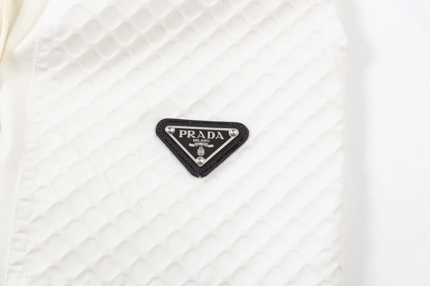 【2026】【PRADA  公式旗艦店】プラダ  ショートパンツ  ご好評に付き再入荷 240803