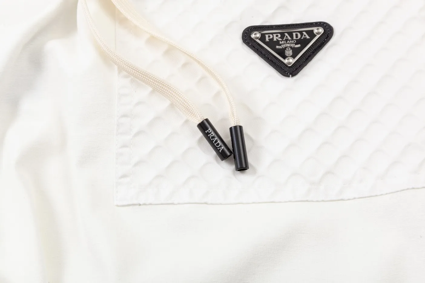 【2026】【PRADA  公式旗艦店】プラダ  ショートパンツ  ご好評に付き再入荷 240803