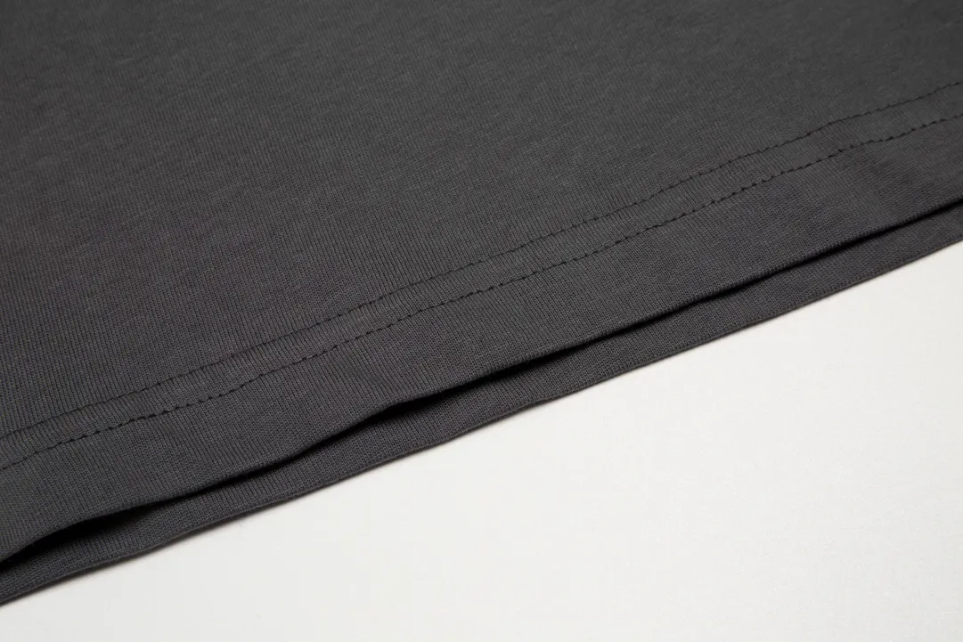 【2026】【GIVENCHY  公式旗艦店】ジバンシー  Tシャツご好評に付き再入荷 240803