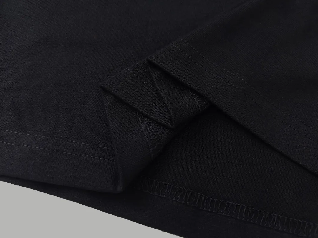 【2026】【BALENCIAGA  公式旗艦店】バレンシアガ  Tシャツ ご好評に付き再入荷 240731
