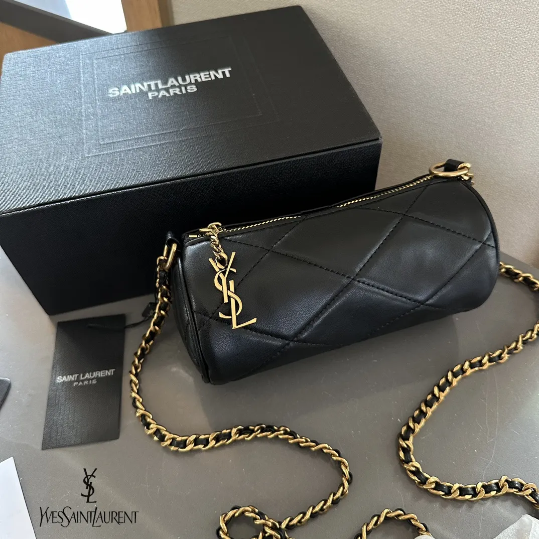 【2026】【YSL SAINT LAURENT 公式旗艦店】サンローラン   斜めがけバッグ 当日出荷 好評に付き再入荷！20*10CM  240722
