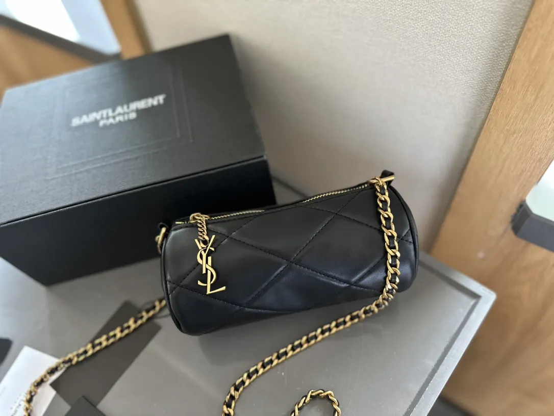 【2026】【YSL SAINT LAURENT 公式旗艦店】サンローラン   斜めがけバッグ 当日出荷 好評に付き再入荷！20*10CM  240722