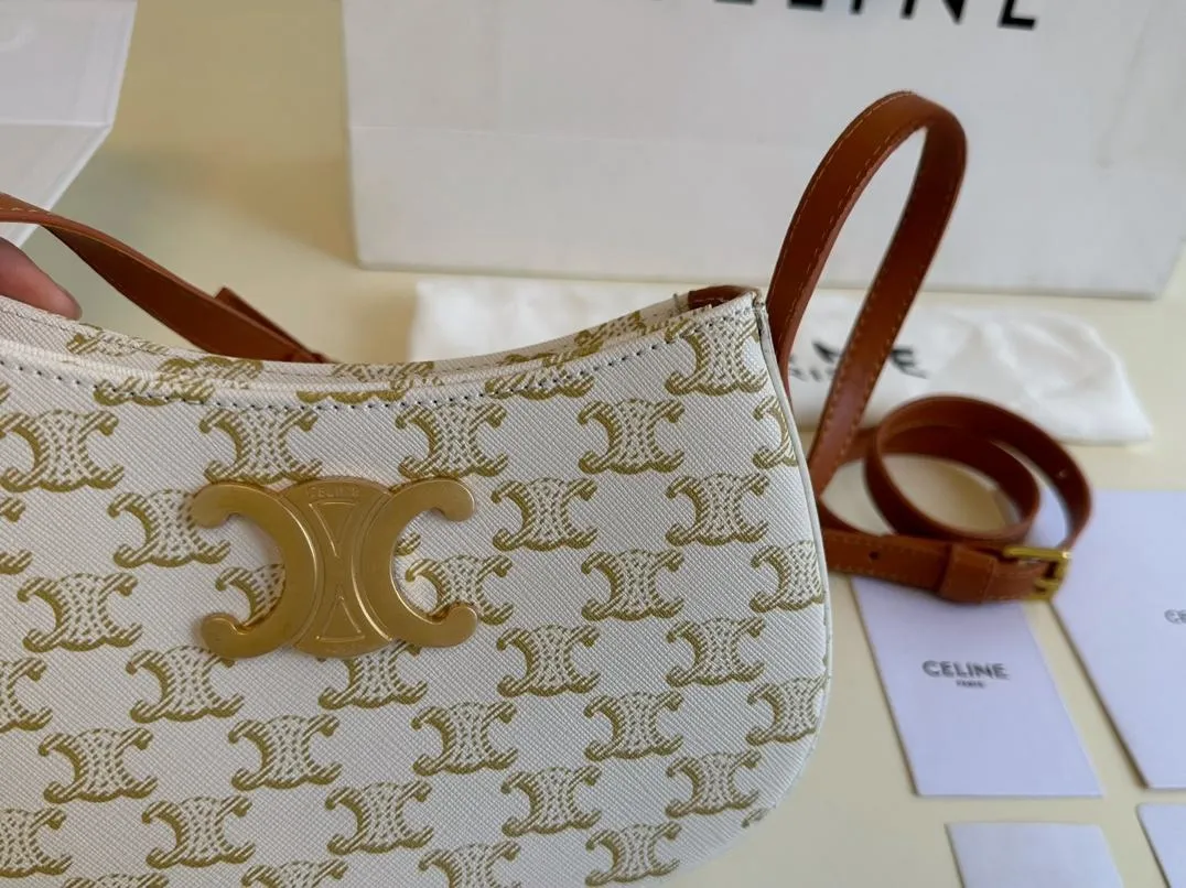 【2026】【CELINE 公式旗艦店】セリーヌ ハンドバッグ 当日出荷 好評に付き再入荷！22*13CM  1240723