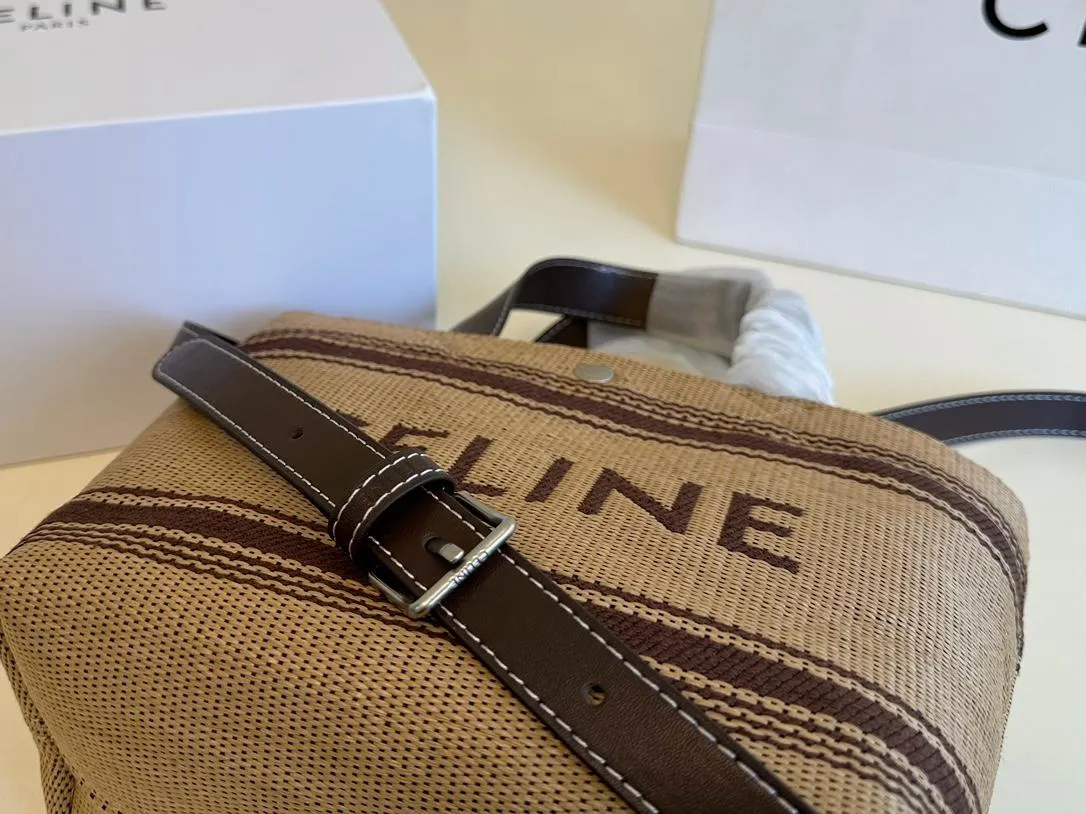 【2026】【CELINE 公式旗艦店】セリーヌ ハンドバッグ 当日出荷 好評に付き再入荷！20*17CM  1240723