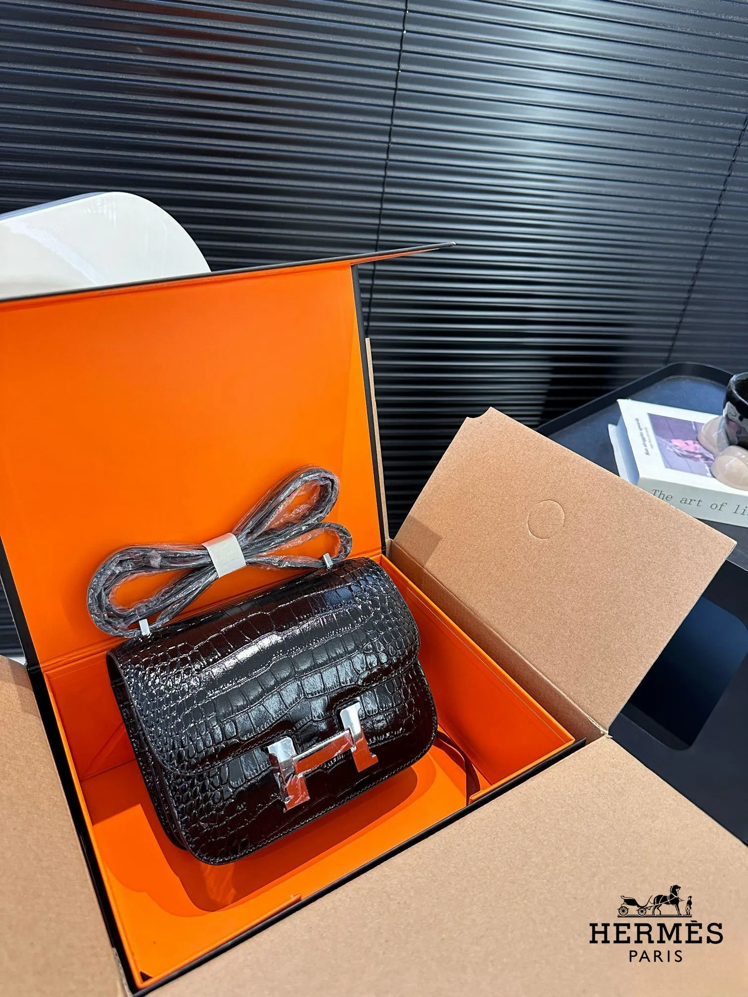 【2026】【Hermès 公式旗艦店】エルメス 斜めがけバッグ 当日出荷 好評に付き再入荷！19*14CM  240724
