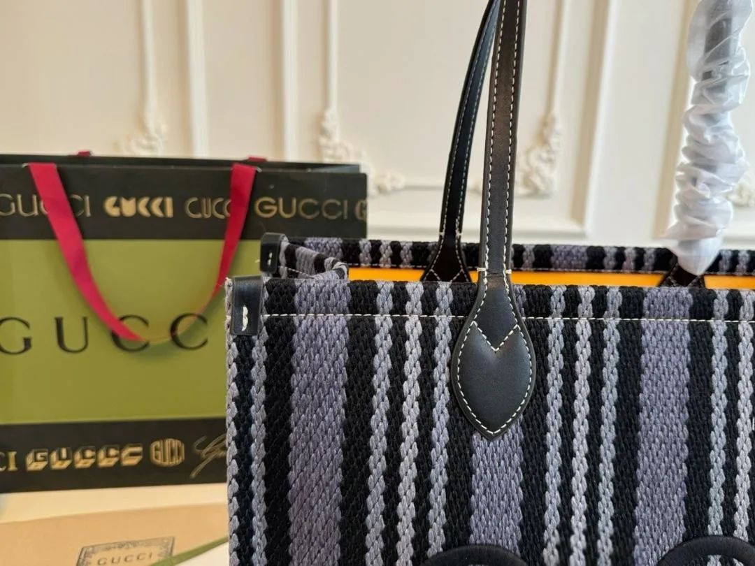 【2026】【GUCCI 公式旗艦店】グッチ ハンドバッグ 当日出荷 好評に付き再入荷！40*28CM  240724