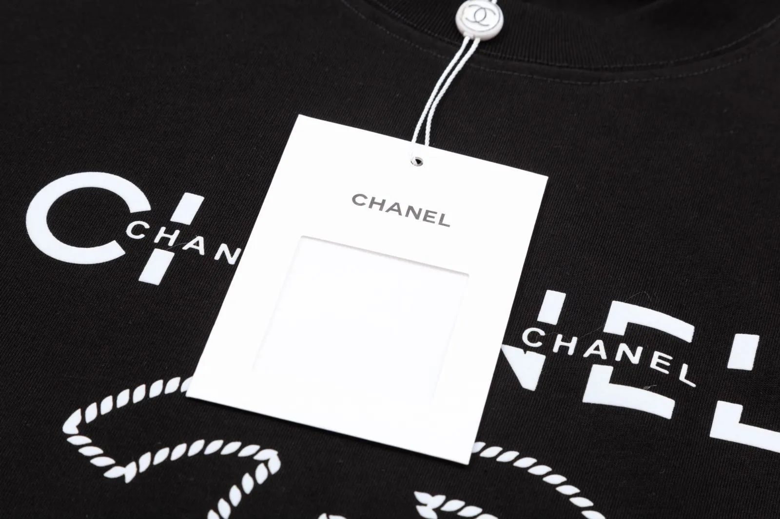 【2026】【CHANEL 公式旗艦店】シャネル  Tシャツ ご好評に付き再入荷 240719