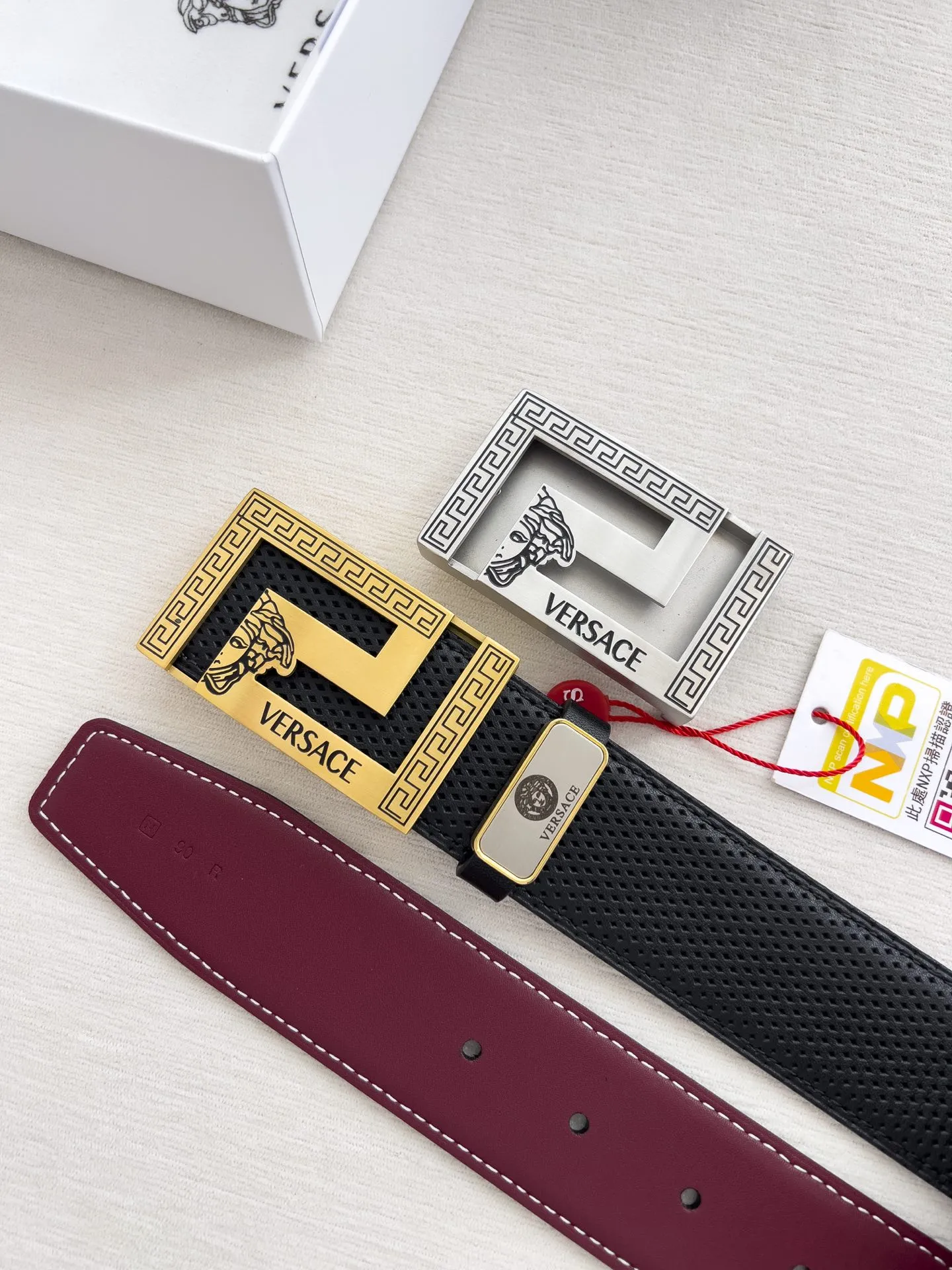 【2026】【VERSACE】(ヴェルサーチ) 3.8cmベルト メンズ 24706