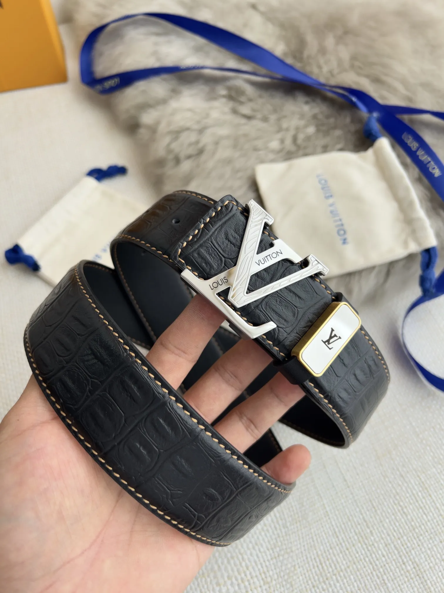 【2026】LV【LOUIS VUITTON】(ルイヴィトン) 3.8cmベルト メンズ  24706