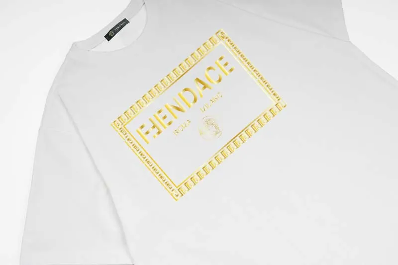 【2026】【VERSACE  公式旗艦店】ヴェルサーチ Tシャツご好評に付き再入荷 24628