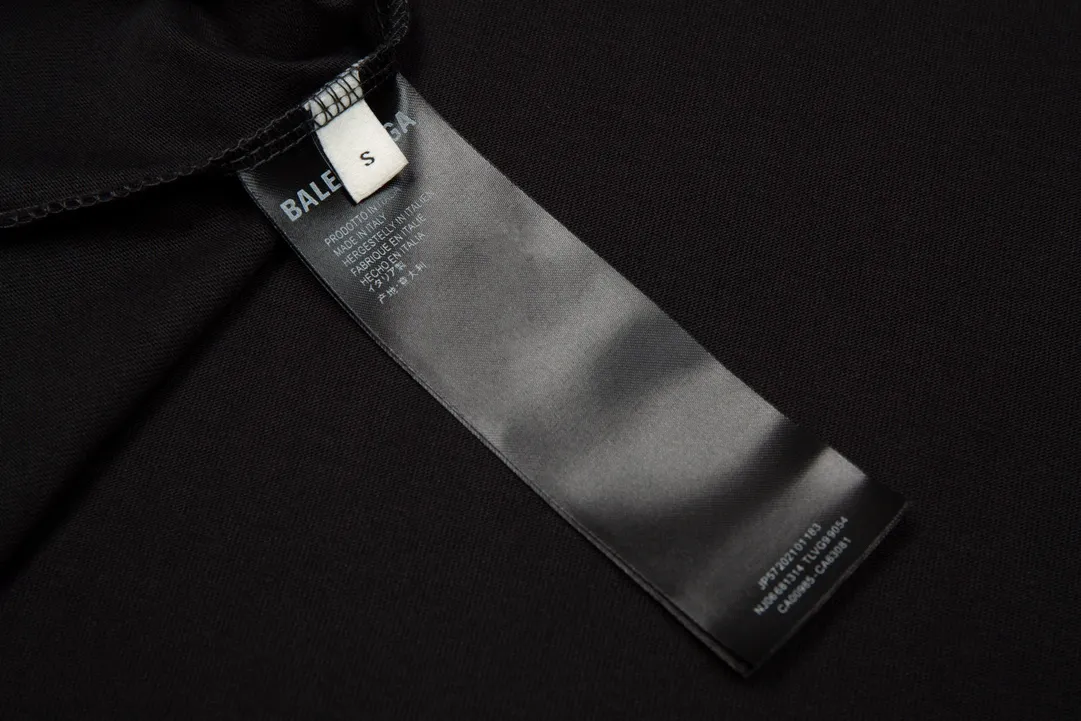 【2026】【BALENCIAGA   公式旗艦店】バレンシアガ  Tシャツ ご好評に付き再入荷！24612