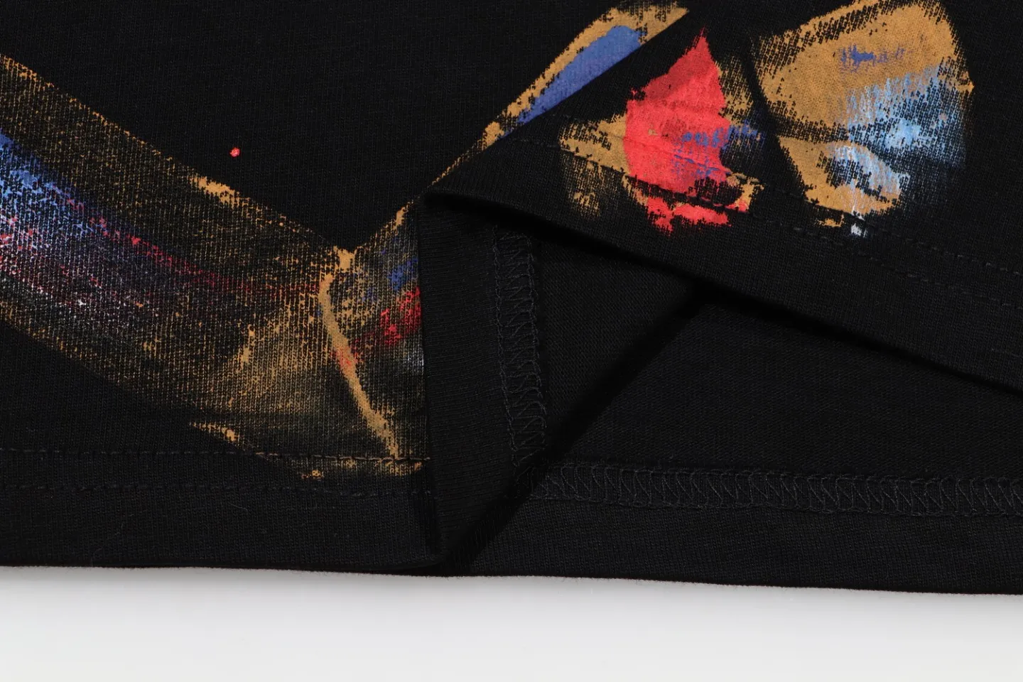 【2026】【LOUIS VUITTON  公式旗艦店】ルイヴィトン  Tシャツ ご好評に付き再入荷 240613