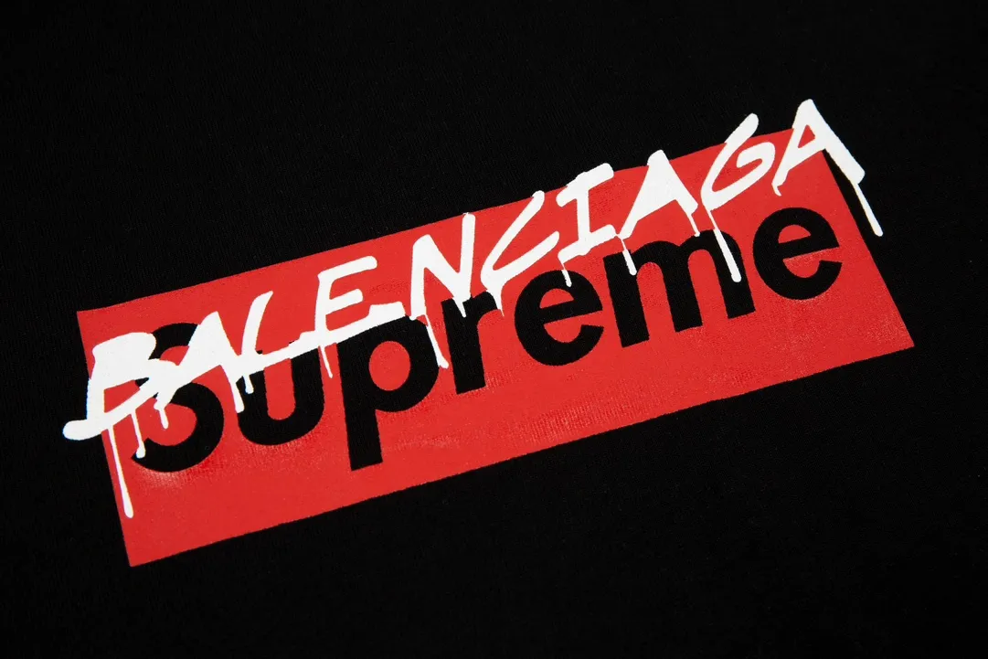 【2026】【Supreme & BALENCIAGA  公式旗艦店】シュプリーム & バレンシアガ  Tシャツご好評に付き再入荷！
