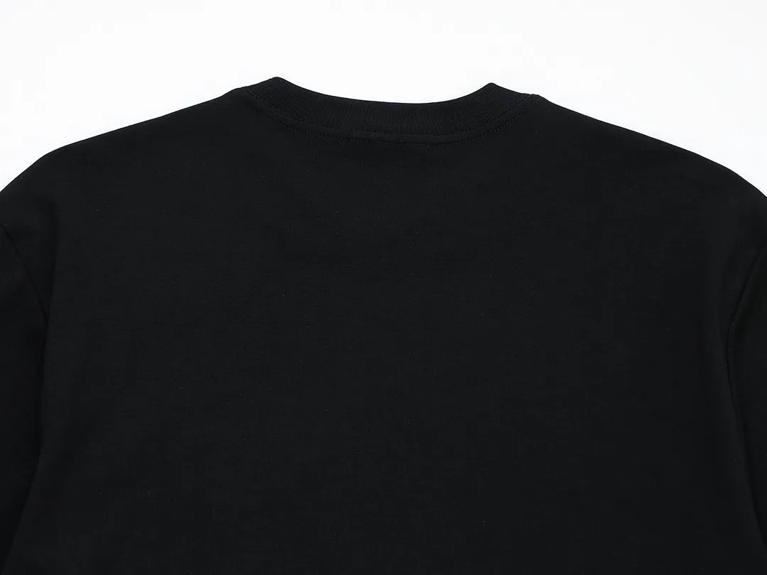 【2026】【DIOR 公式旗艦店】ディオール    Tシャツ ご好評に付き再入荷！