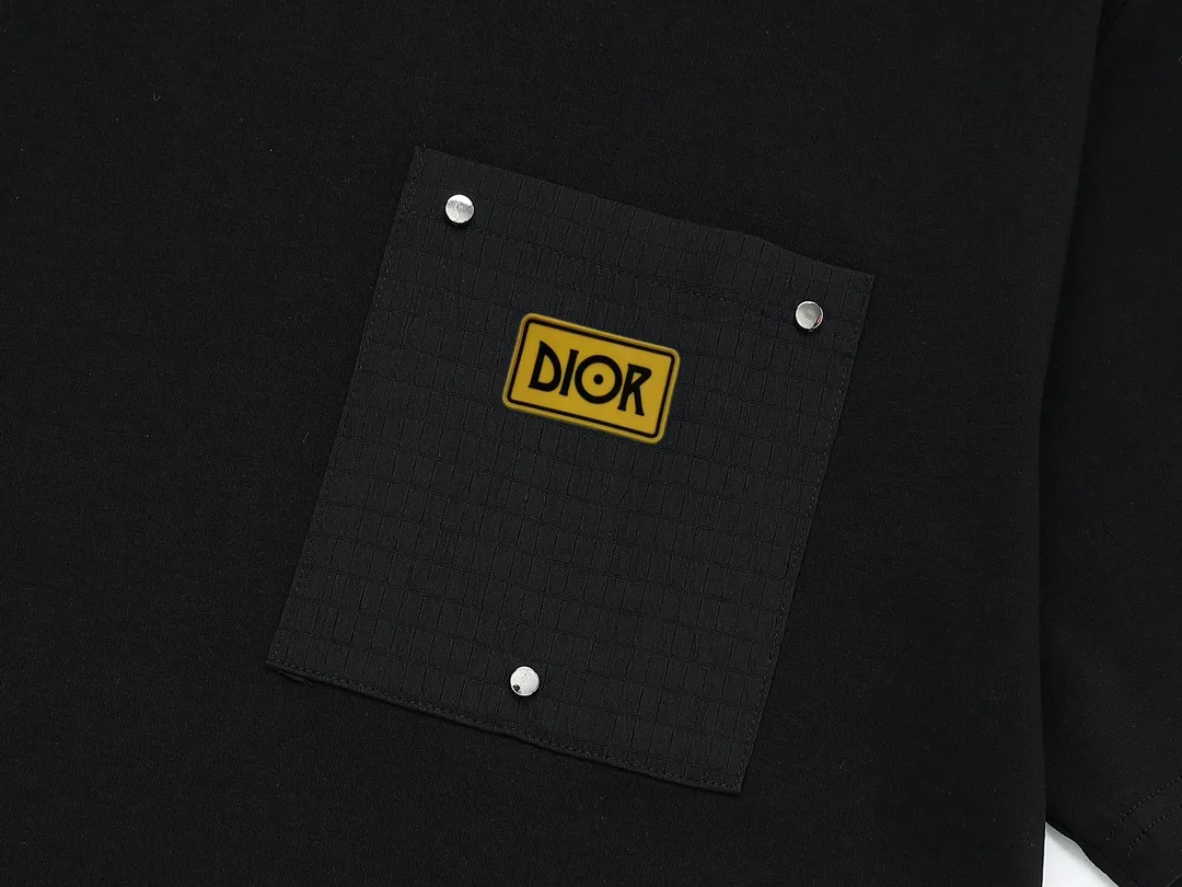 【2026】【DIOR 公式旗艦店】ディオール    Tシャツ ご好評に付き再入荷！