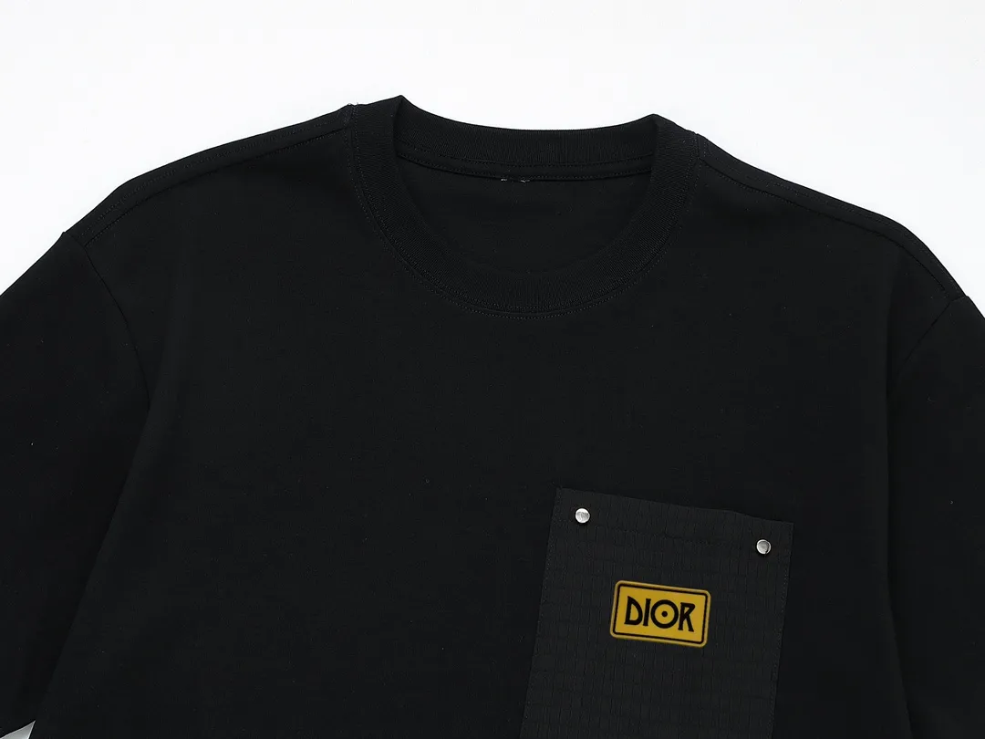 【2026】【DIOR 公式旗艦店】ディオール    Tシャツ ご好評に付き再入荷！